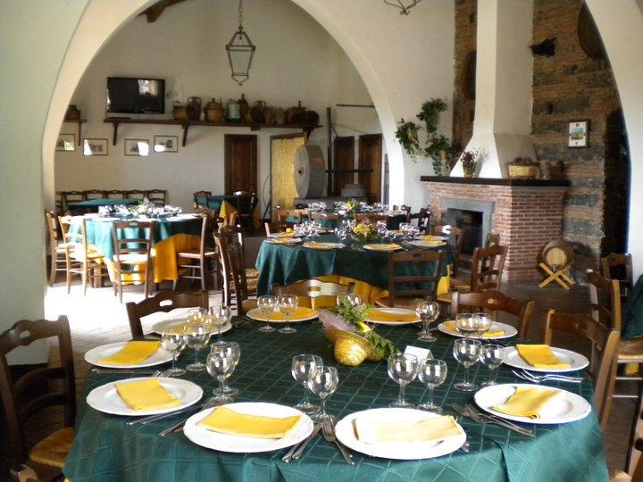 הוילה פאטרנו Il Casale Dell'Etna מראה חיצוני תמונה