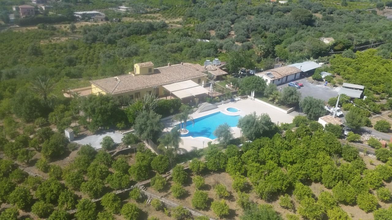 הוילה פאטרנו Il Casale Dell'Etna מראה חיצוני תמונה
